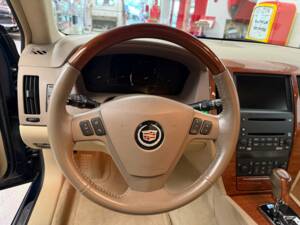 Image 8/17 of Cadillac STS 4.6 (2008)
