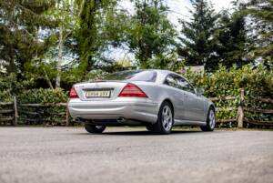 Bild 22/36 von Mercedes-Benz CL 500 (2004)