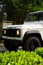 Image 18/96 of Land Rover Defender 90 (1995)