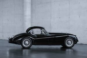 Image 9/47 de Jaguar XK 120 FHC (1954)