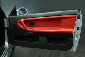 Immagine 32/50 di BMW 328i (1997)