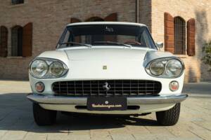 Bild 3/50 von Ferrari 330 GT 2+2 (1964)