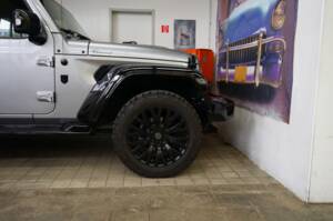 Image 28/29 de Jeep Wrangler 2.0T Sahara (2020)