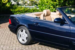 Image 43/50 of Mercedes-Benz SL 600 (2000)