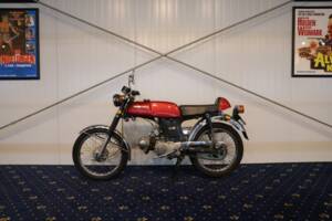 Image 13/21 de Honda SS 50 (1974)