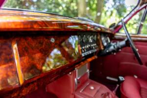 Image 42/50 de Jaguar Mk II 2.4 (1967)
