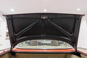 Image 69/89 of Mercedes-Benz 500 SLC (1980)