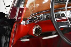 Bild 30/38 von Mercedes-Benz 220 SE (1960)