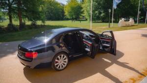 Immagine 46/68 di Bentley Flying Spur V8 S (2017)