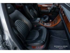 Immagine 6/26 di Bentley Arnage Red Label (2001)