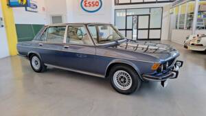 Imagen 3/19 de BMW 3,3 Li (1976)
