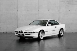 Bild 1/45 von BMW 850i (1990)