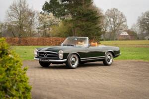 Image 1/25 of Mercedes-Benz 230 SL (1964)