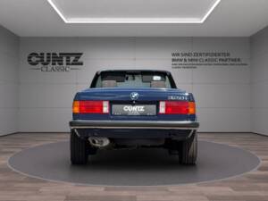 Image 4/27 of BMW 320i (1990)