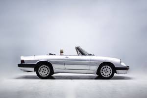 Imagen 9/36 de Alfa Romeo 2.0 Spider (1990)