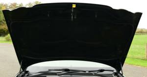 Image 37/50 of Jaguar XJ 8 4.2 (2008)