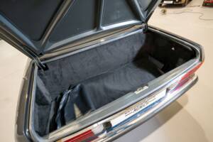 Image 10/32 of Mercedes-Benz 280 SL (1985)