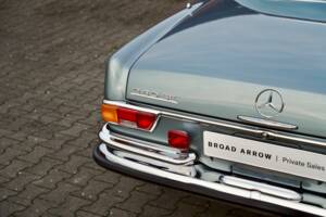 Immagine 31/84 di Mercedes-Benz 280 SE 3,5 (1970)