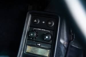 Image 21/50 of Porsche 911 Turbo LE (1989)