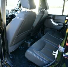 Image 24/50 de Jeep Wrangler Sahara 4.0L (2014)