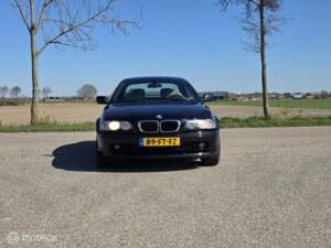 Image 6/38 of BMW 323Ci (2000)