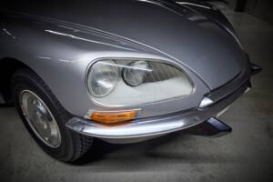 Image 34/92 of Citroën DS 23 Pallas (1975)