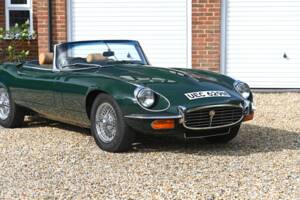 Image 11/26 de Jaguar Type E V12 (1973)