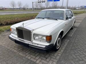 Image 5/8 of Rolls-Royce Silver Spur (1986)
