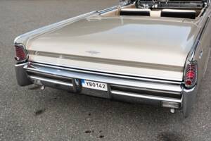 Bild 15/100 von Lincoln Continental Convertible (1965)