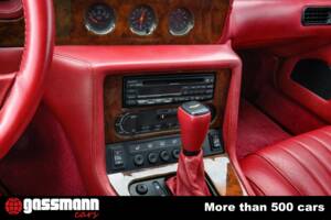 Image 15/15 of Aston Martin Virage Volante (1993)