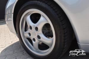 Afbeelding 30/73 van Porsche 911 Carrera (1995)