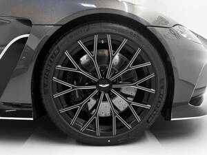 Bild 11/25 von Aston Martin V12 Vantage (2022)