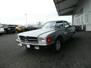 Bild 3/29 von Mercedes-Benz 380 SL (1983)