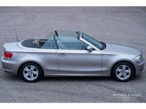 Image 9/33 de BMW 118i (2010)