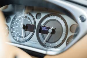 Image 13/32 of Aston Martin Vanquish (2013)