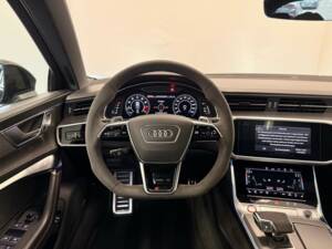 Image 16/28 de Audi RS6 Avant (2019)