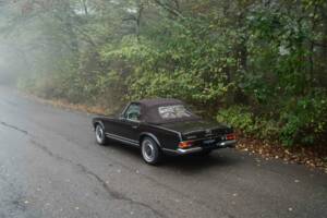Image 2/28 of Mercedes-Benz 280 SL (1971)