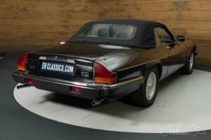 Image 11/19 de Jaguar XJS 5.3 V12 (1990)