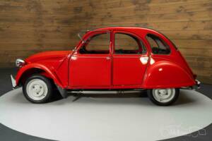 Image 11/19 of Citroën 2 CV 6 (1983)