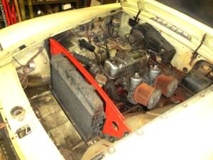 Image 10/34 of MG MGB GT (1970)