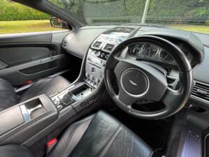 Image 27/30 of Aston Martin DB 9 (2008)