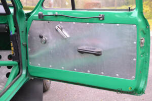 Image 27/50 of Ford Escort 1300 S (1974)