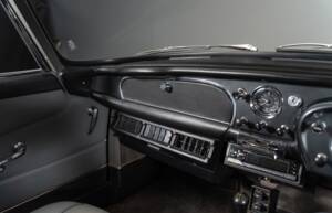 Bild 31/36 von Aston Martin DB 4 Vantage (1963)