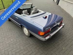 Image 7/46 of Mercedes-Benz 560 SL (1986)