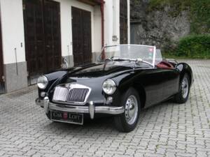Image 1/36 of MG MGA 1500 (1956)