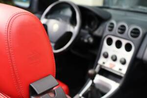 Image 16/50 of Alfa Romeo Spider 3.0 V6 24V (2001)