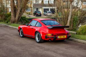 Bild 22/50 von Porsche 911 Carrera 3.2 (1989)