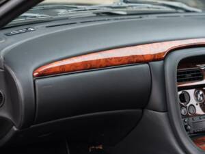 Bild 10/42 von Aston Martin DB 7 Vantage (2001)