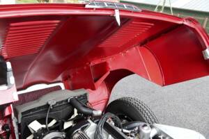 Image 32/49 de Jaguar E-Type (1970)