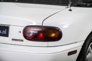 Image 31/50 de Mazda MX-5 1.6 (1990)